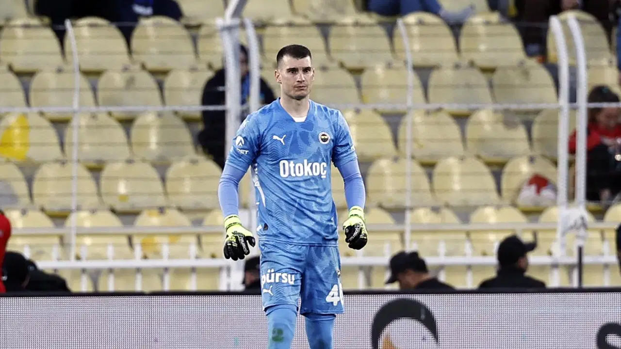 Dinamo Zagreb ve Olympiakos iddialarının ardından… Fenerbahçe’den Dominik Livakovic için transfer açıklaması