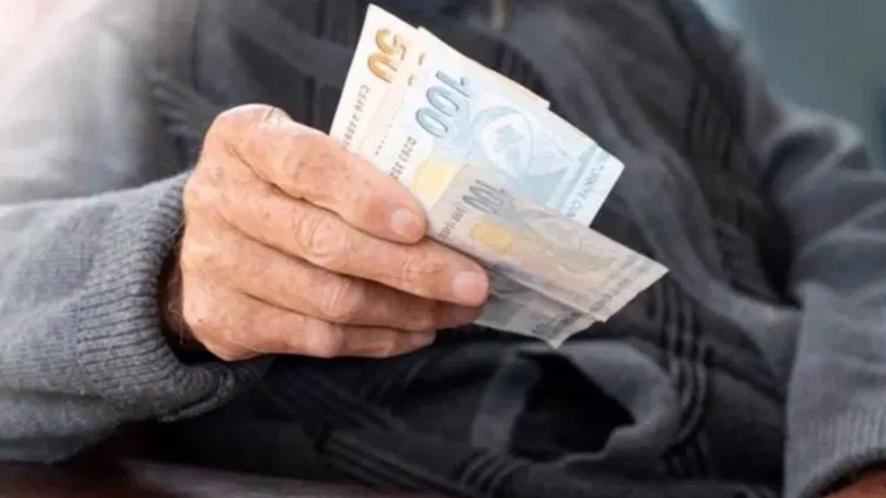 Emekli maaşını yükseltecek sistemi tek tek açıkladı