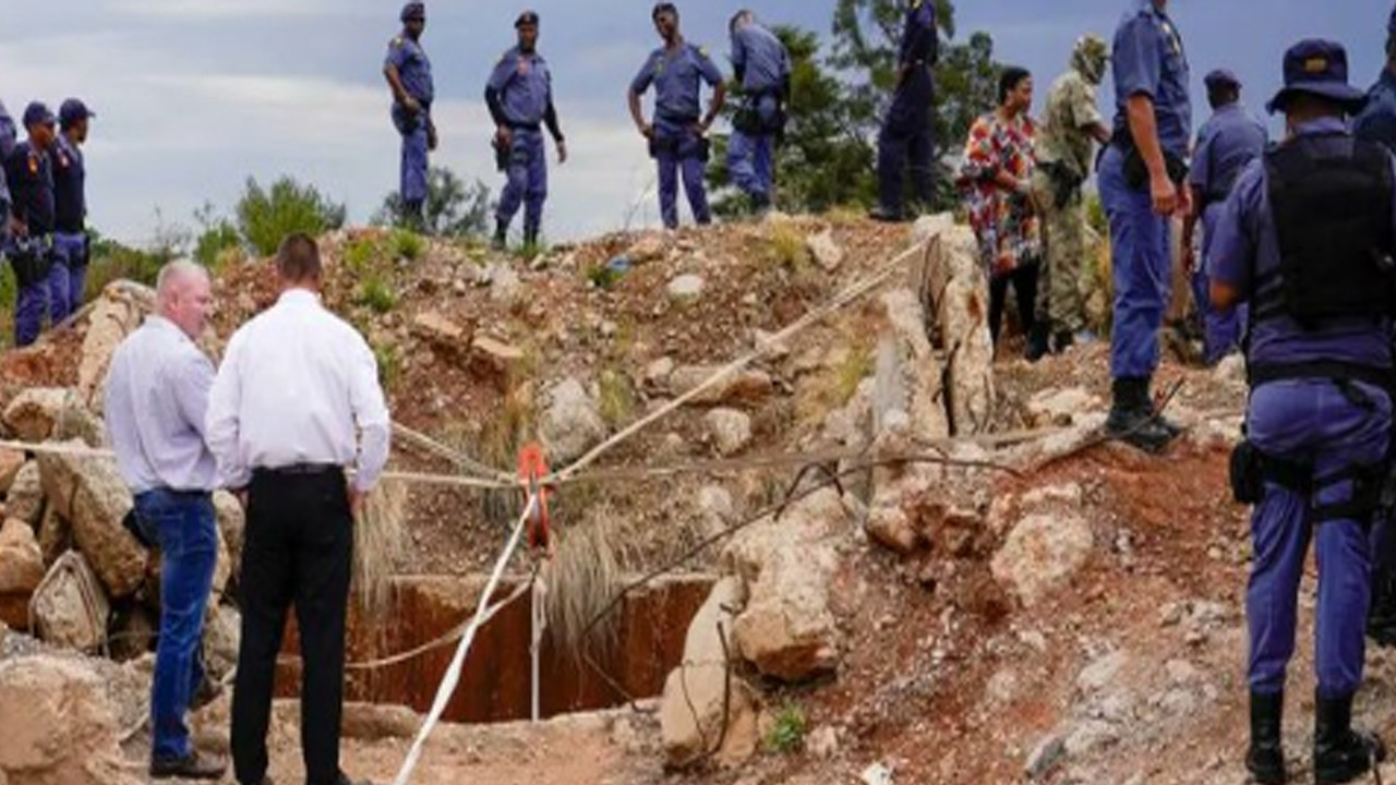 Güney Afrika’da maden ocağında göçük: Terk edilmiş tesis mezarlığa dönüştü: 14 ölü 8 kayıp